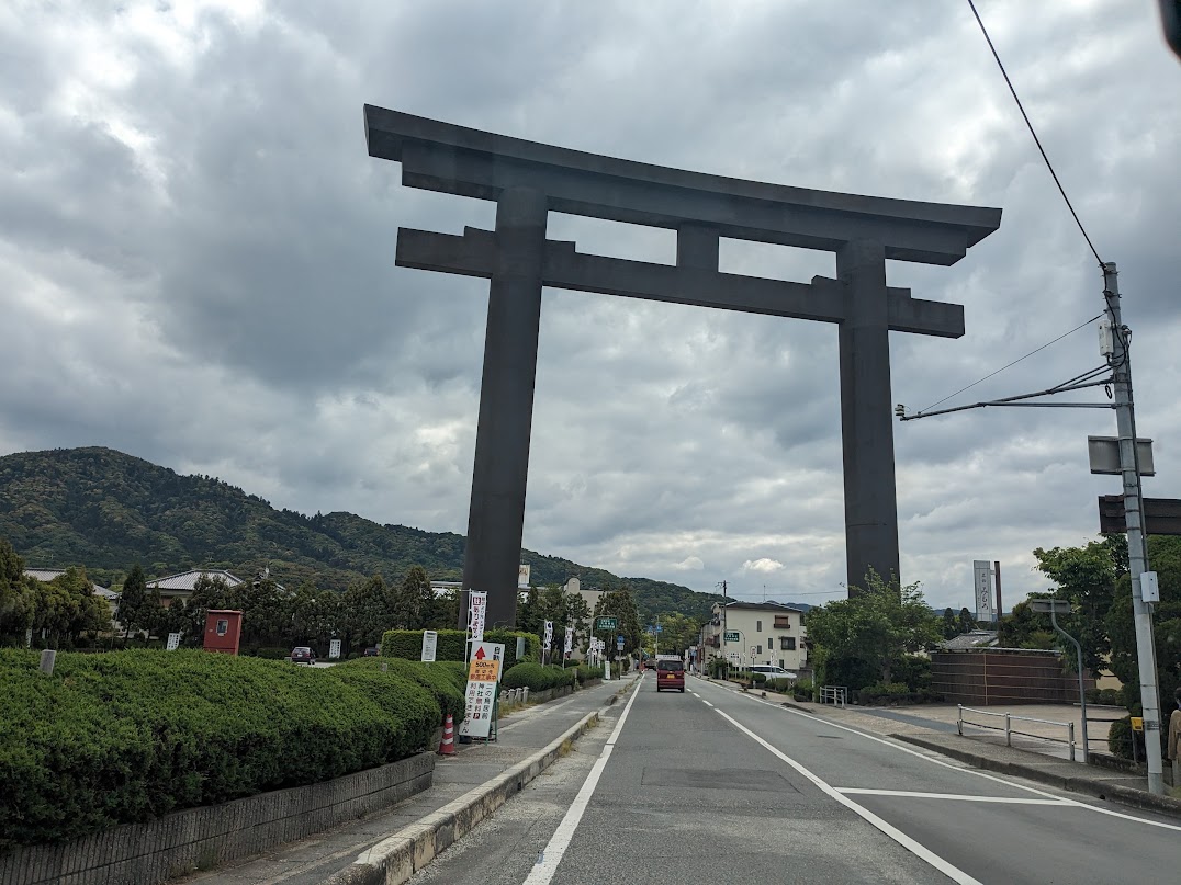 大神神社の大鳥居